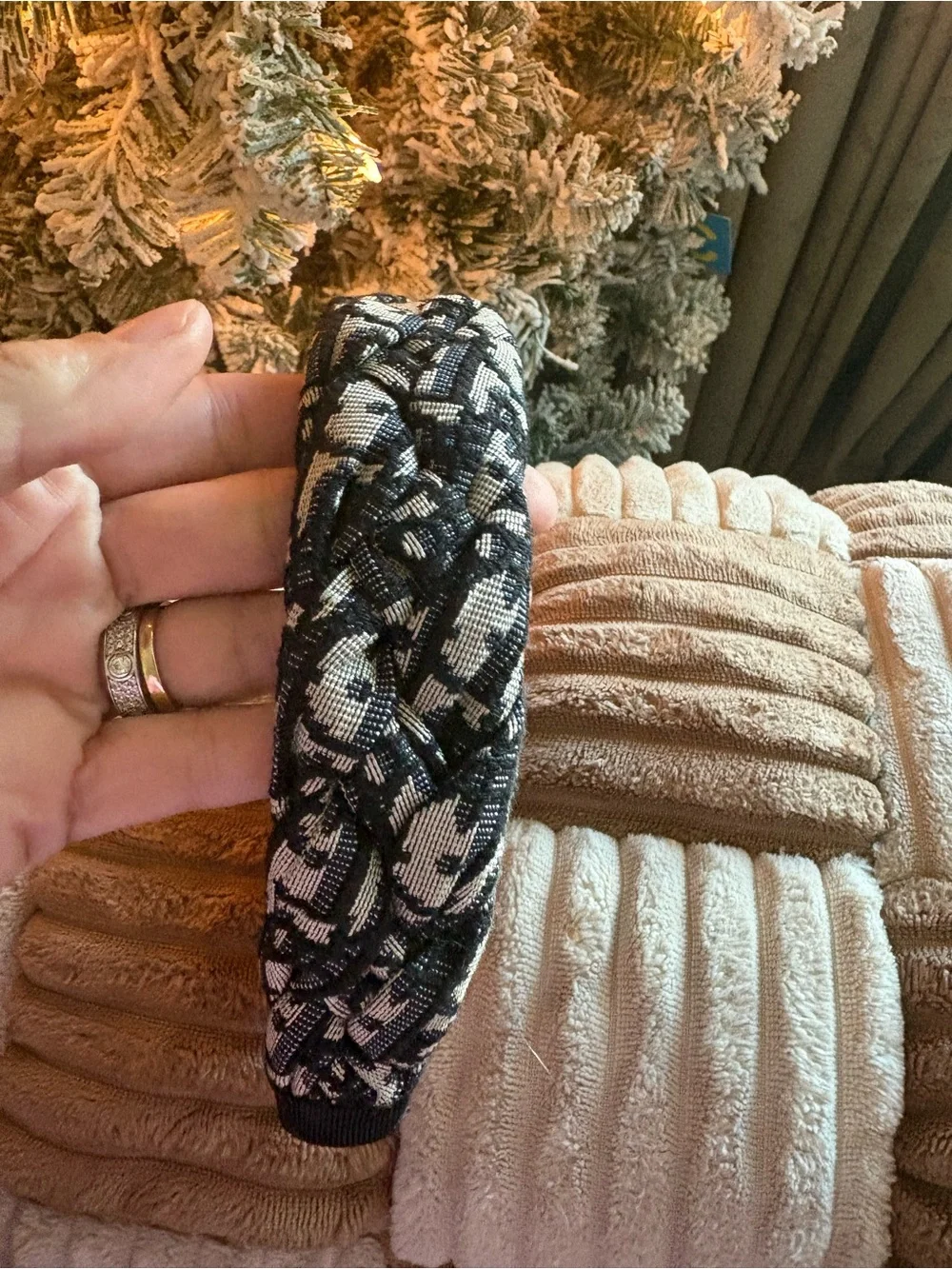 Fashion Black and White Patterned Padded Headband - Women Accessories